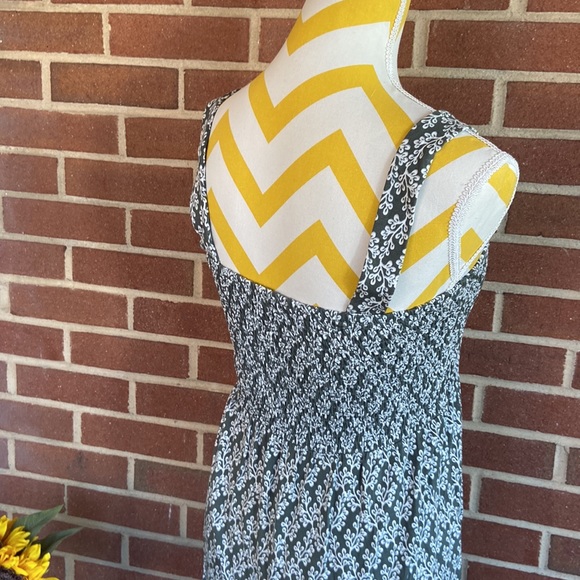 LOFT Smock Sundress - Picture 7 of 11